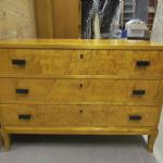 680 1576 CHEST OF DRAWERS